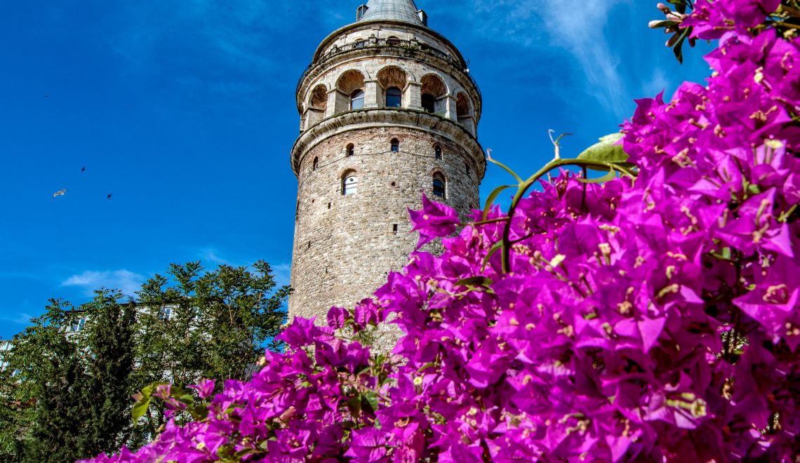 İstanbul Galata Tower in Spring